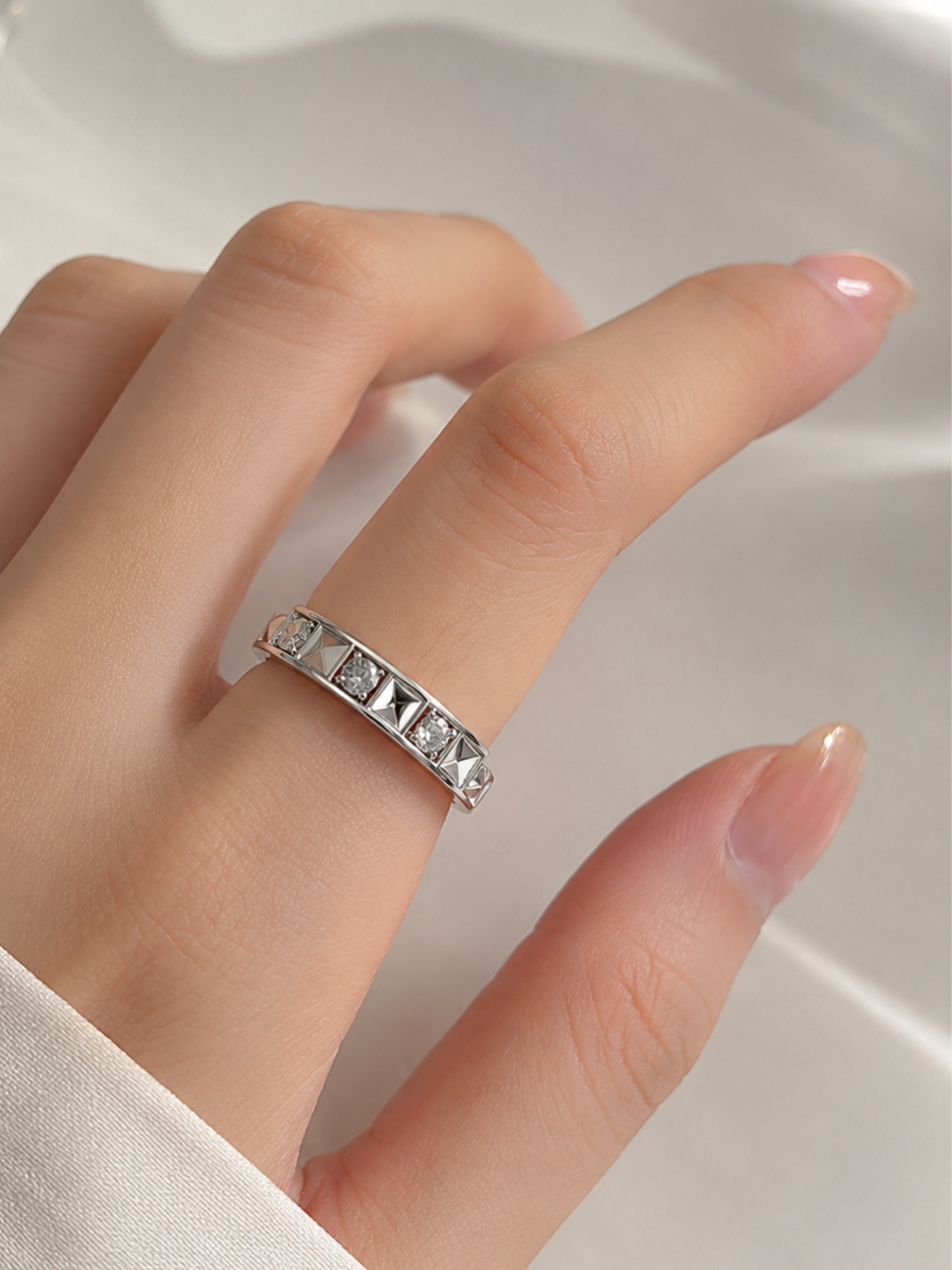 Hévara Celiné Ring (Zilver）J0354-1